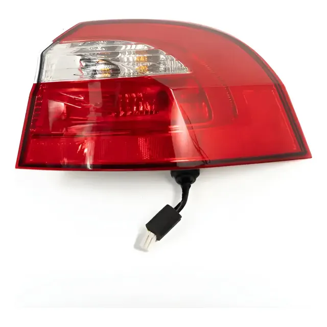 Farol Trasero Derecho Kia Rio 5 2012/2017 Derecho/pasajero