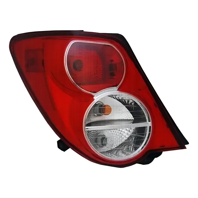 Farol Trasero Izquierdo Chevrolet Sonic Sedan 2012/2018 Izquierdo/conductor