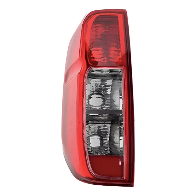 Farol Trasero Izquierdo Nissan Navara 2008/2015 Izquierdo/conductor