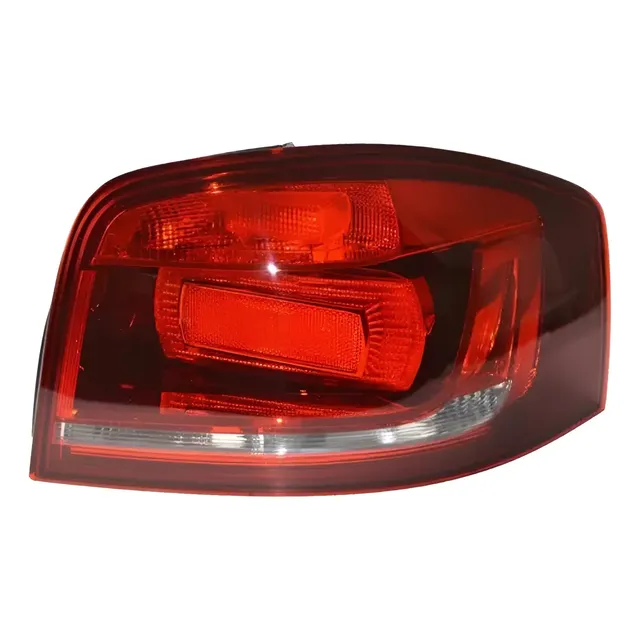 Farol Trasero Derecho Audi A3 2008/2012 3 Puertas Derecho/pasajero