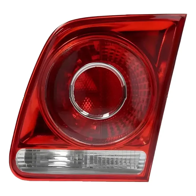 Farol Trasero Interior Derecho Volkswagen Bora 2008/2014 Derecho/pasajero