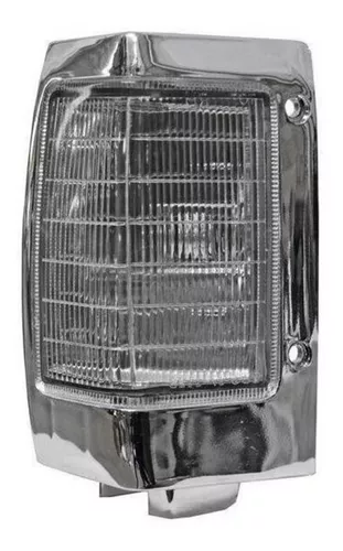 Farol Punta Izquierdo Nissan D21/720 Borde Cromado